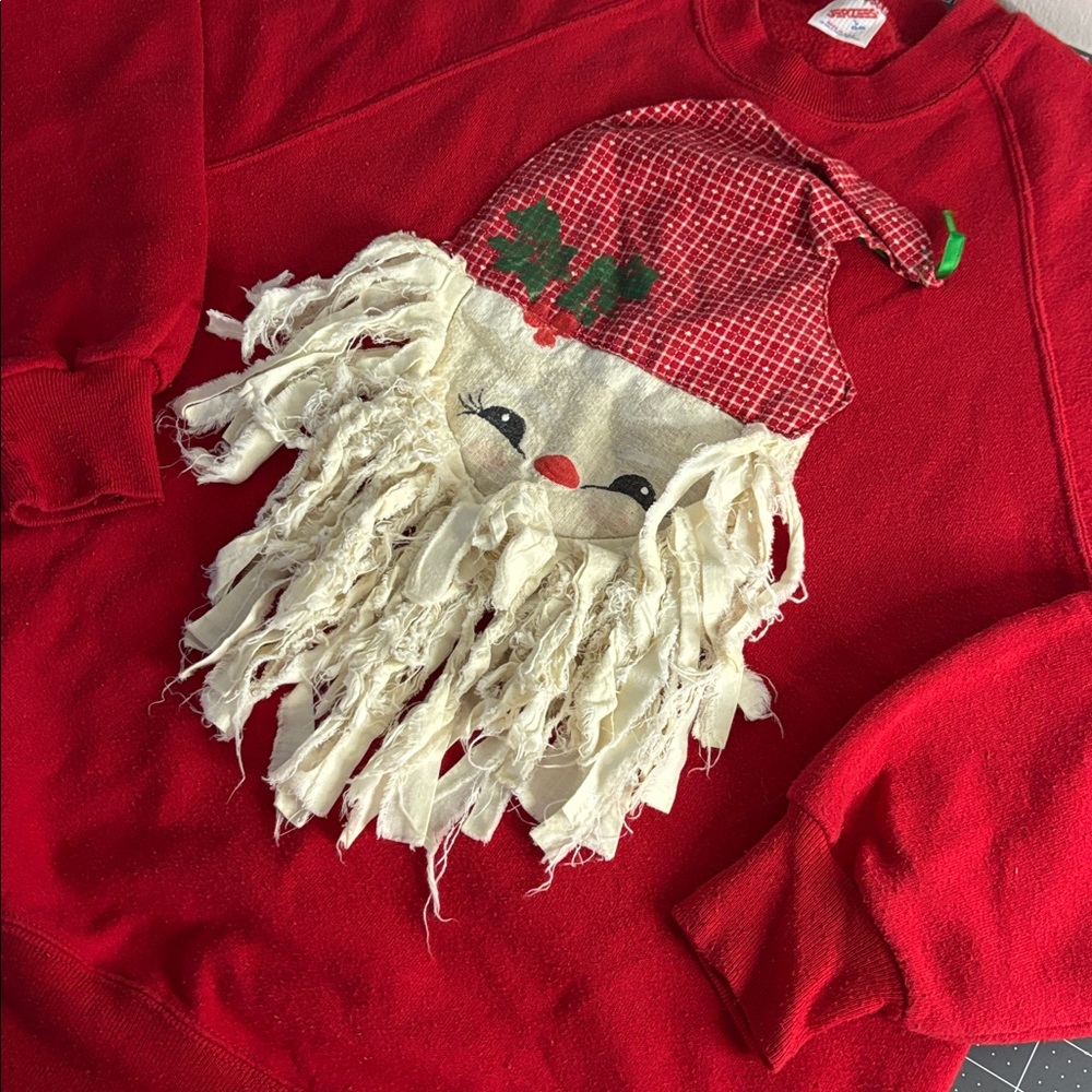 Vintage Santa Sweater Red Size Large Unisex Christmas sweatshirt - Picture 2 of 7